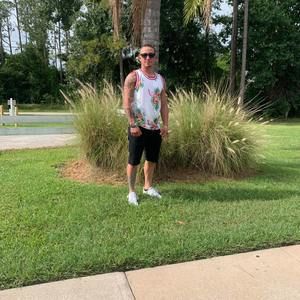 Meet your Posher, Esteban